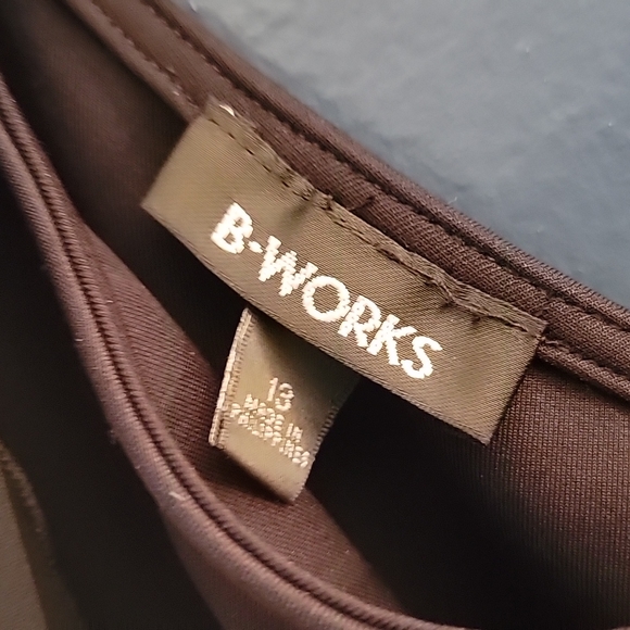 Dress - Picture 2 of 3